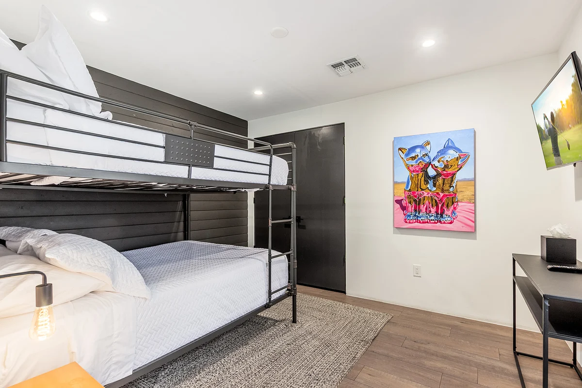Manor on Camelback #162