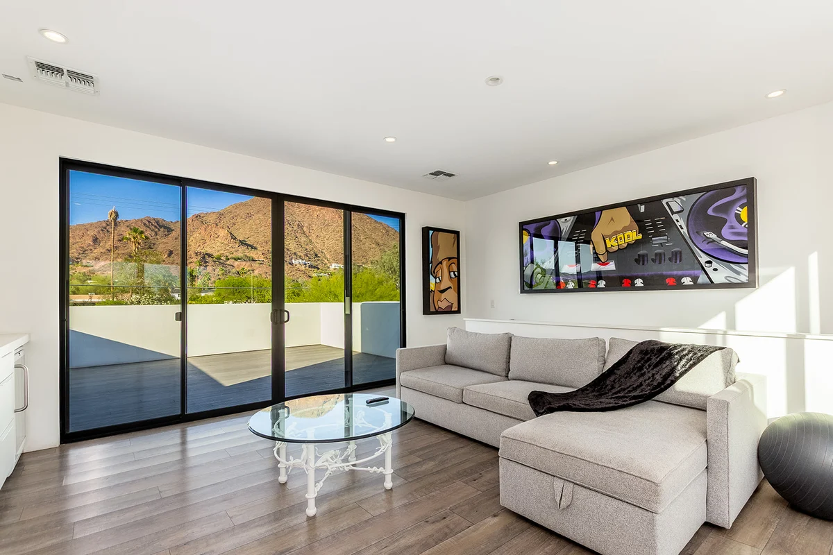 Manor on Camelback #202