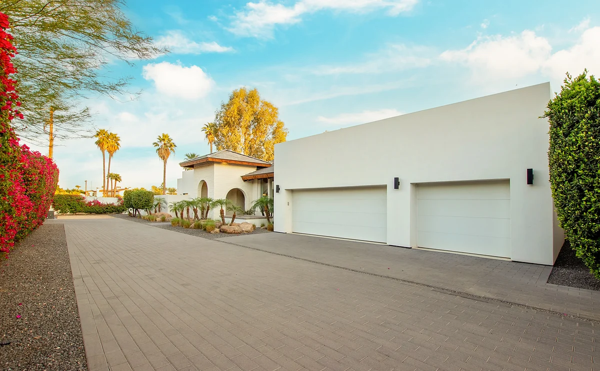 Manor on Camelback #169