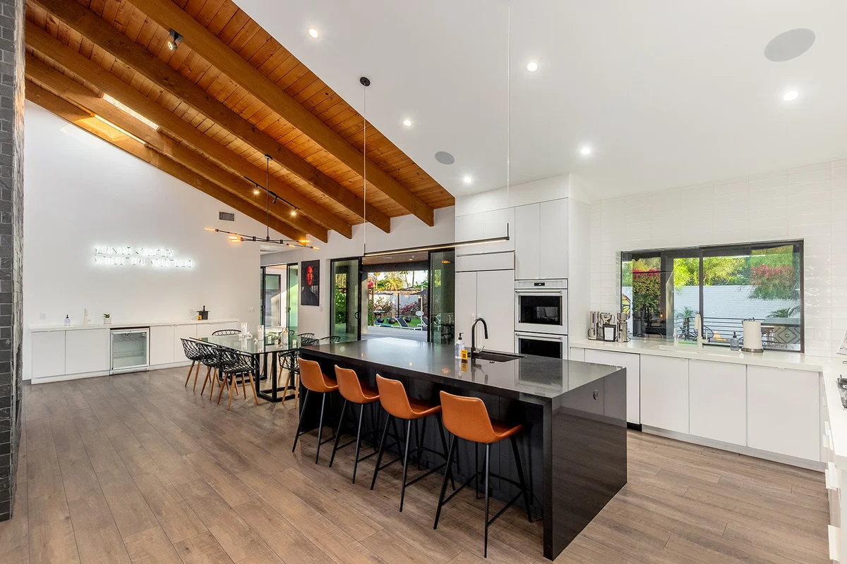 Manor on Camelback #239