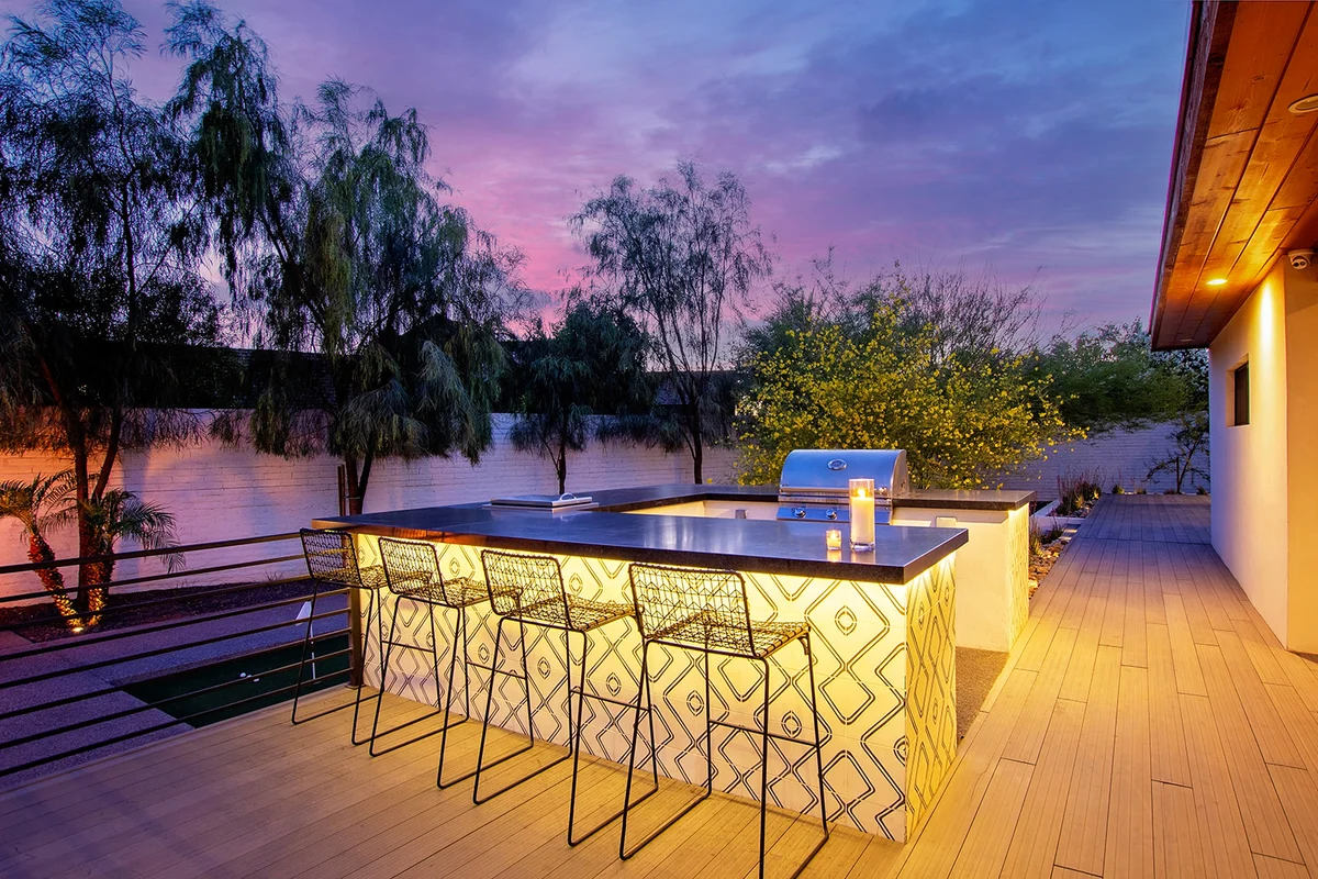 Manor on Camelback #161