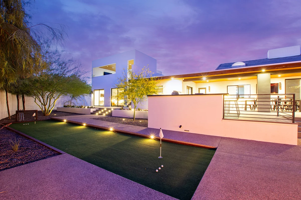 Manor on Camelback #211