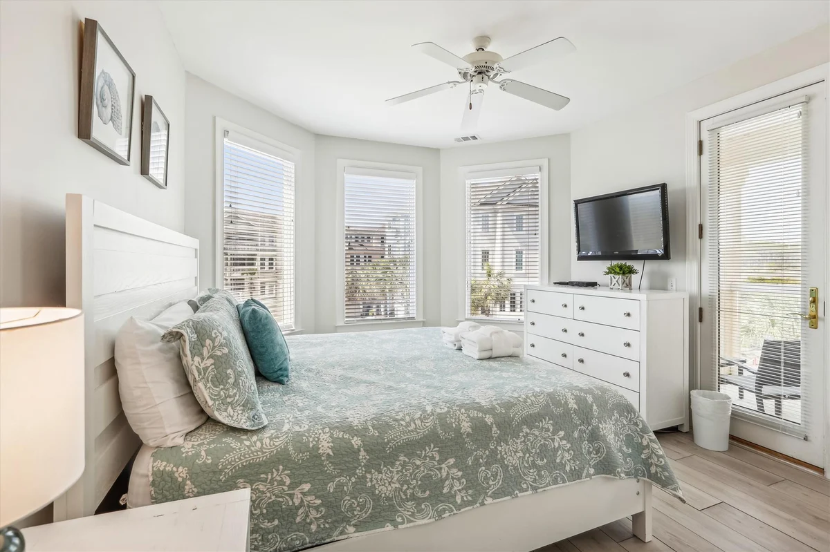 12 Collier Beach Road #86
