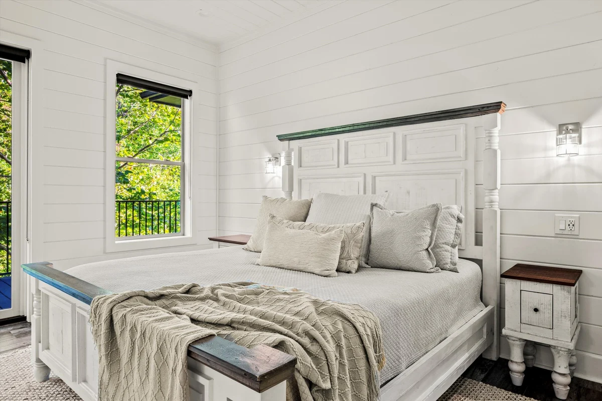 Firefly Mountain Retreat #100