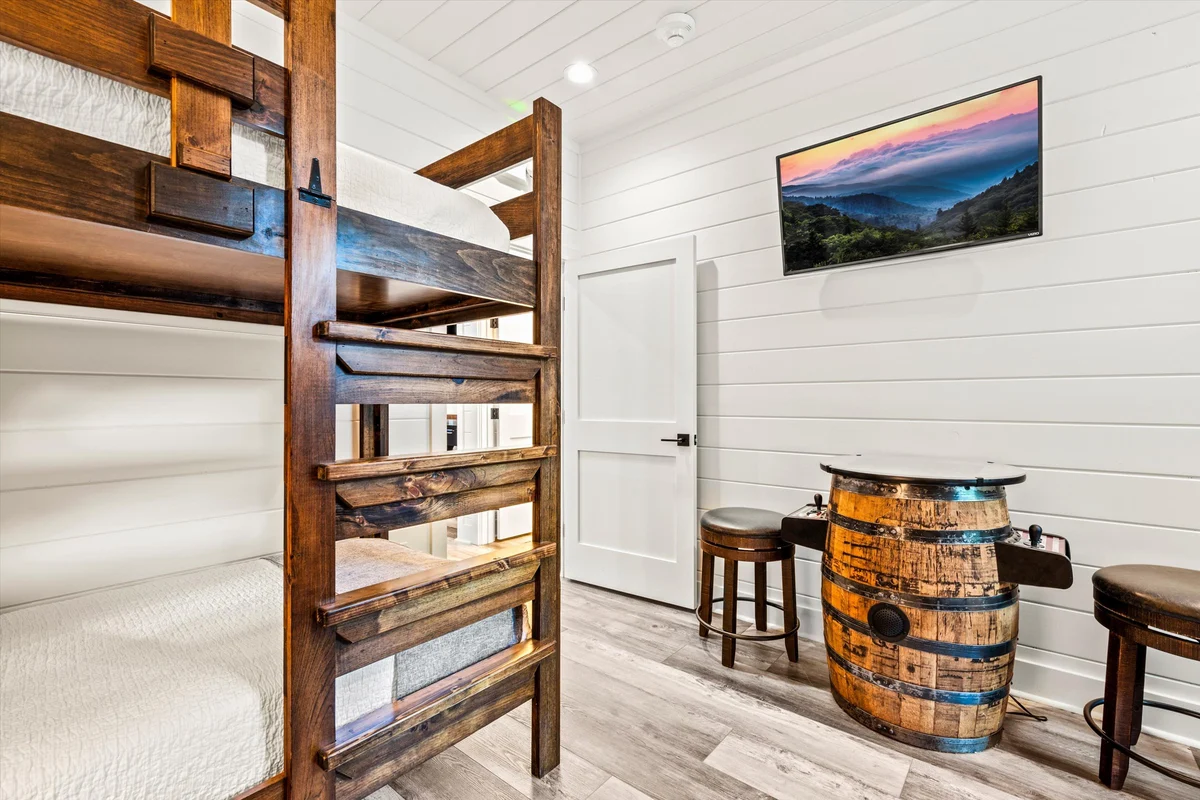 Firefly Mountain Retreat #117