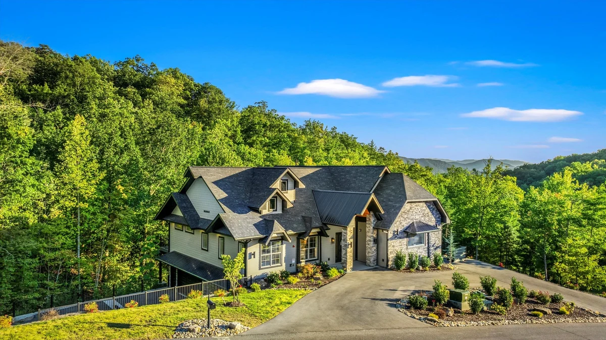 Firefly Mountain Retreat #138