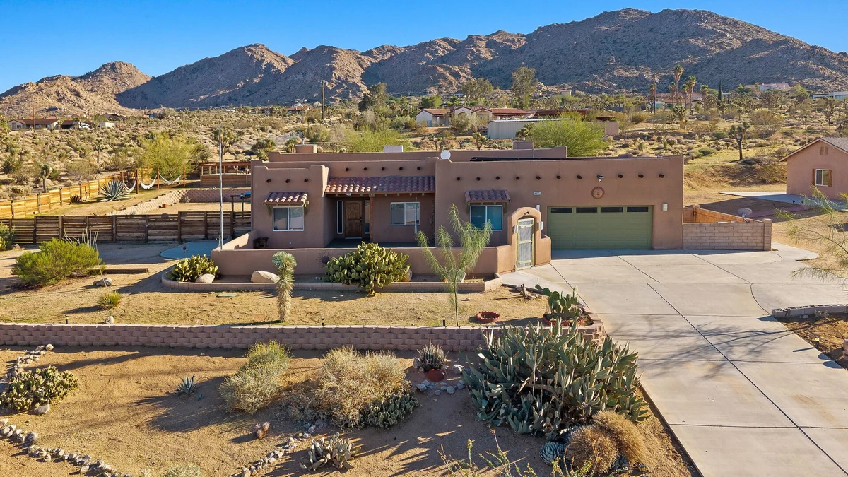 Pueblo Trail - Pueblo Villa #37