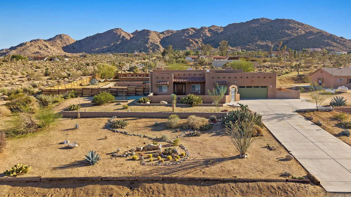 Pueblo Trail - Pueblo Villa #47