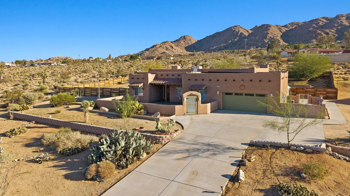 Pueblo Trail - Pueblo Villa #73