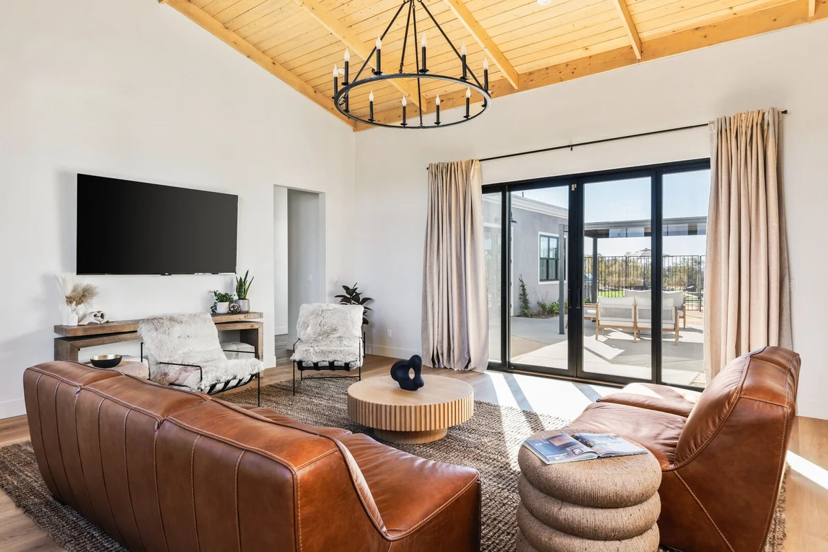 Corte Venture - Vintner's Village #81