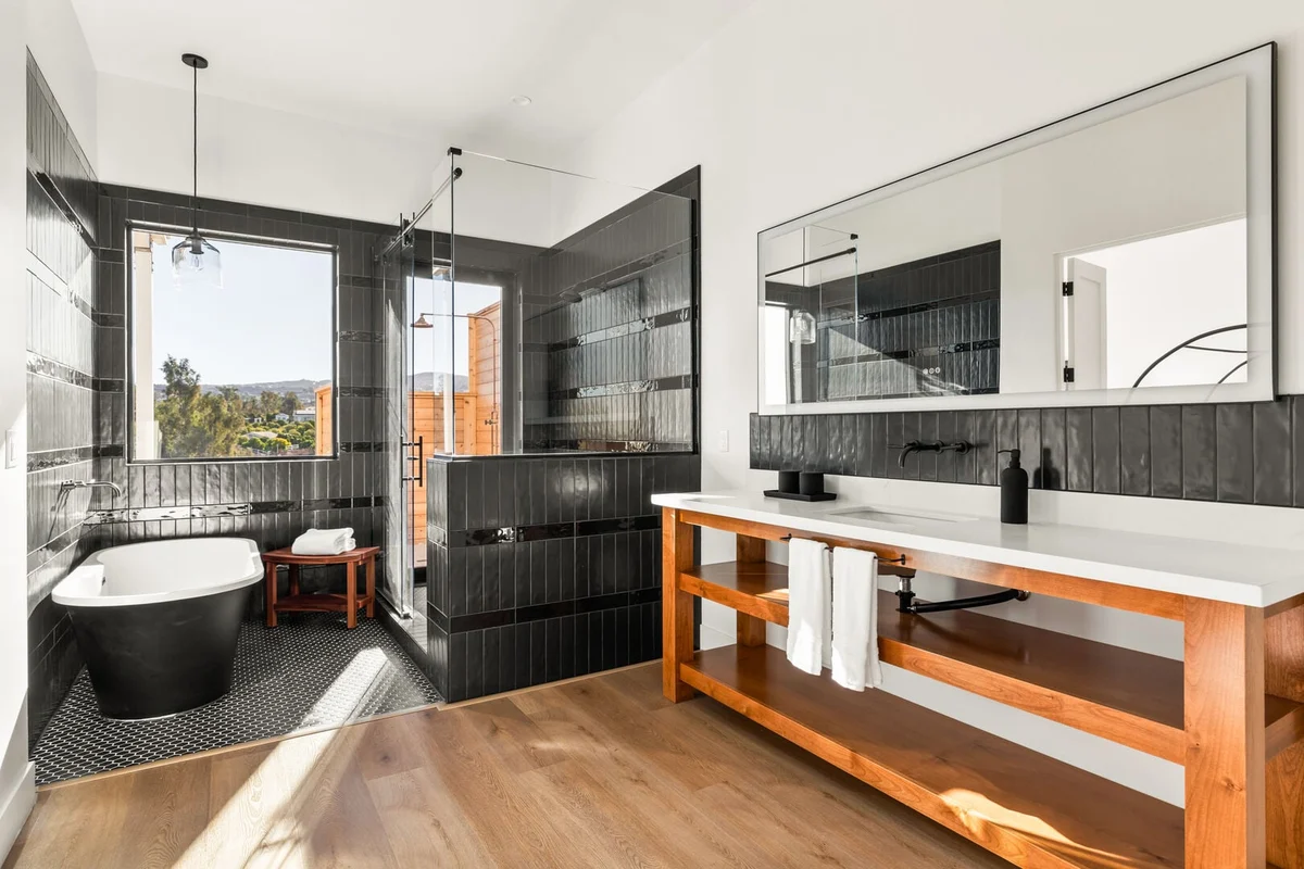 Corte Venture - Vintner's Village #115