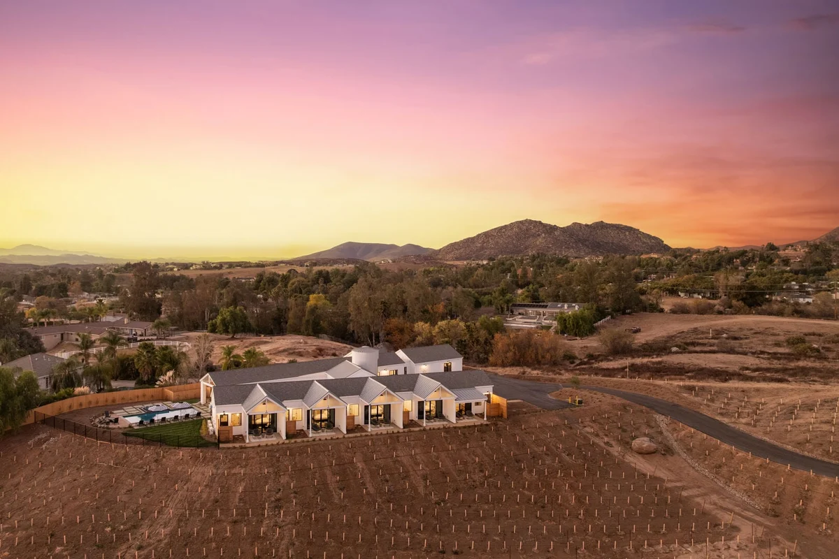 Corte Venture - Vintner's Village #125
