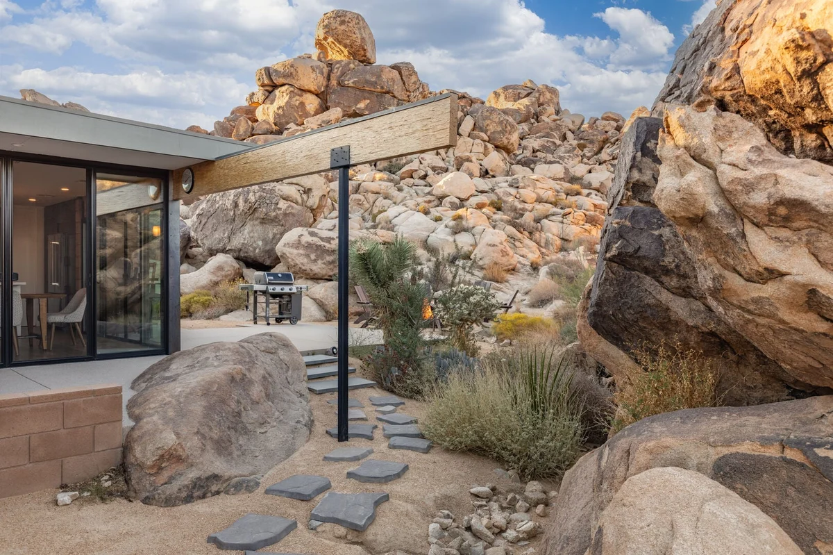 Cholla Trail - On The Rocks #49