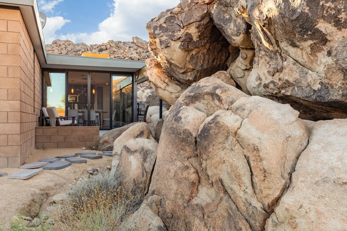 Cholla Trail - On The Rocks #117