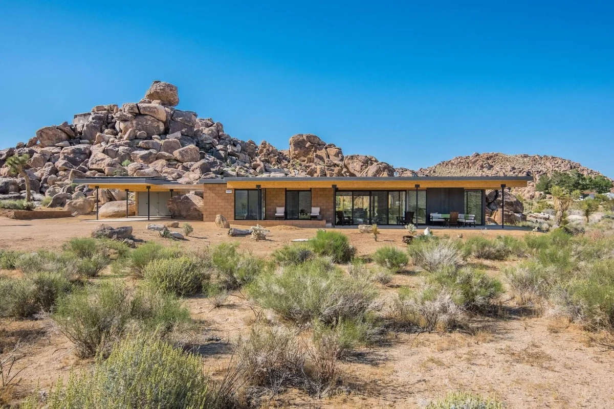 Cholla Trail - On The Rocks #114