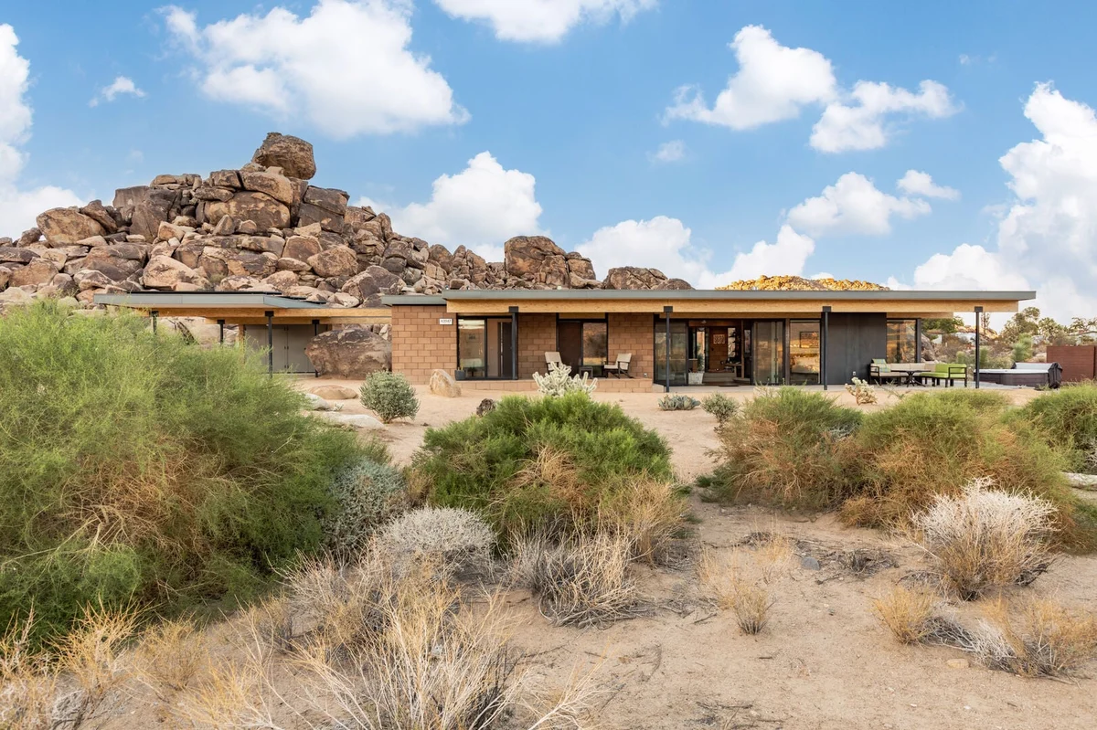 Cholla Trail - On The Rocks #123
