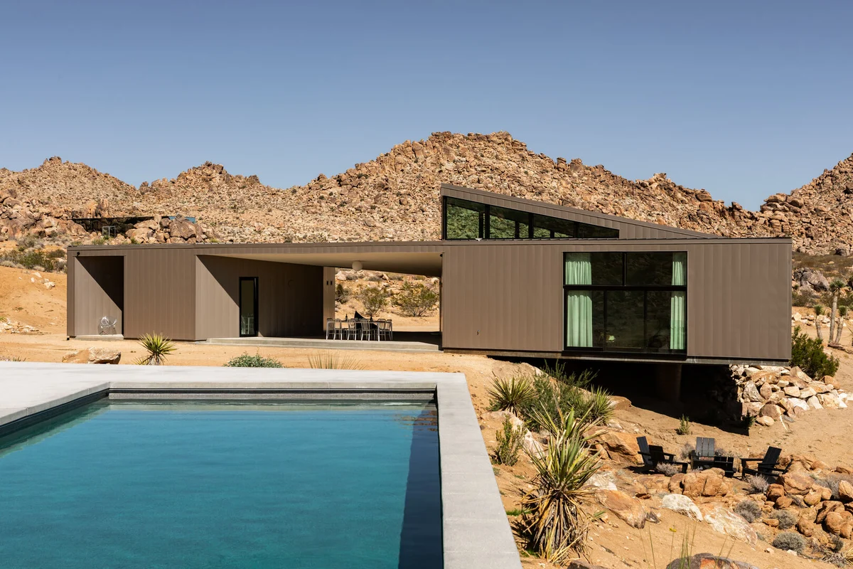 Desert Shadows 1 - Shadow House #80