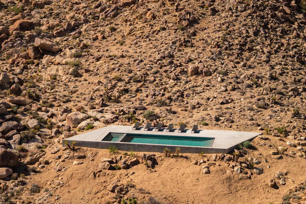 Desert Shadows 1 - Shadow House #60