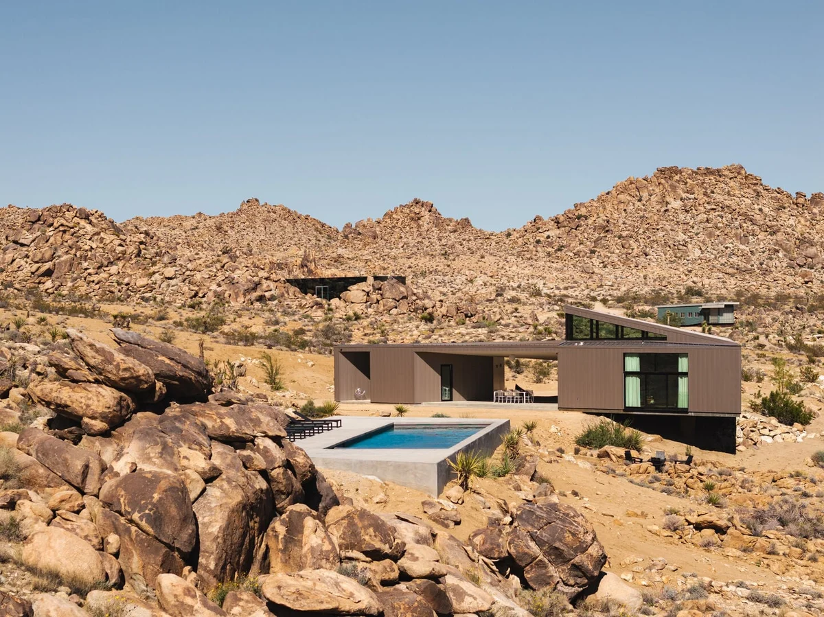 Desert Shadows 1 - Shadow House #58