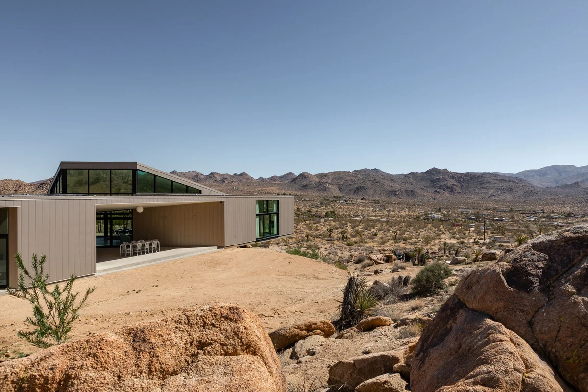 Desert Shadows 1 - Shadow House #87