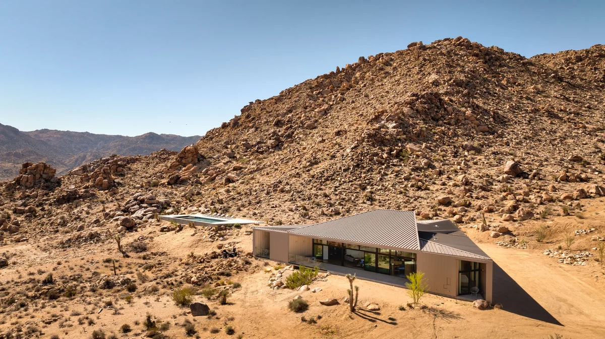 Desert Shadows 1 - Shadow House #95