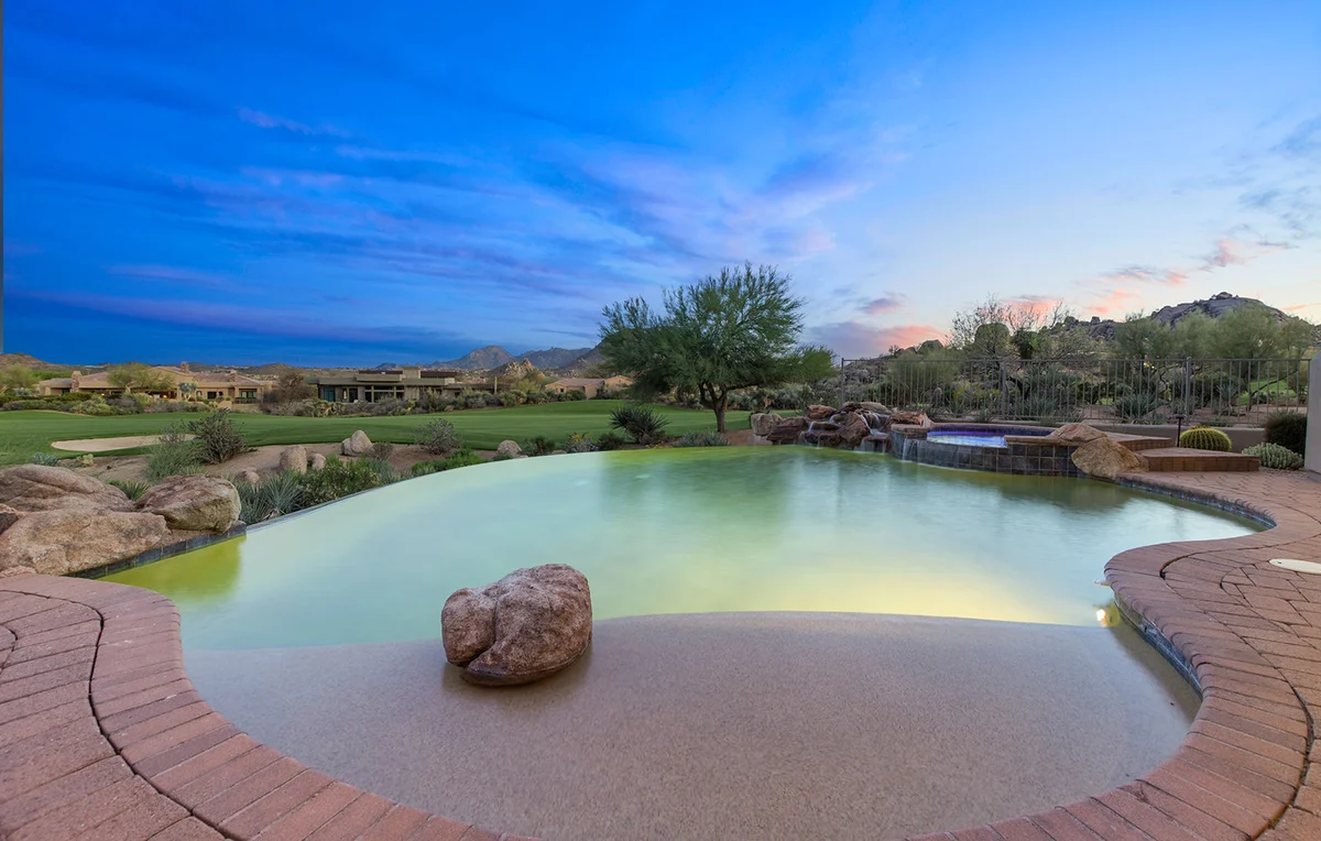 Home in Scottsdale property photo 3