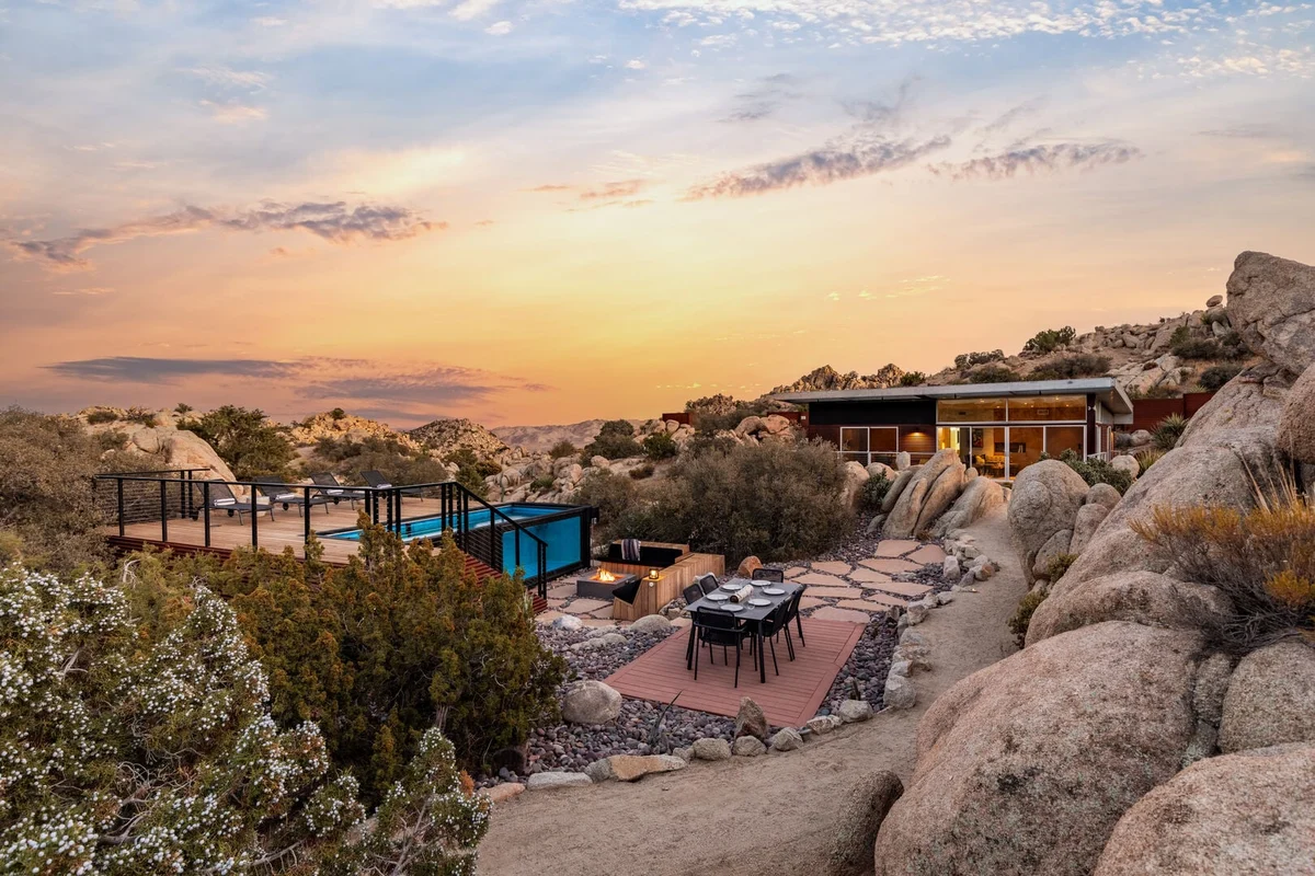 Acoma - Rock Reach House #44
