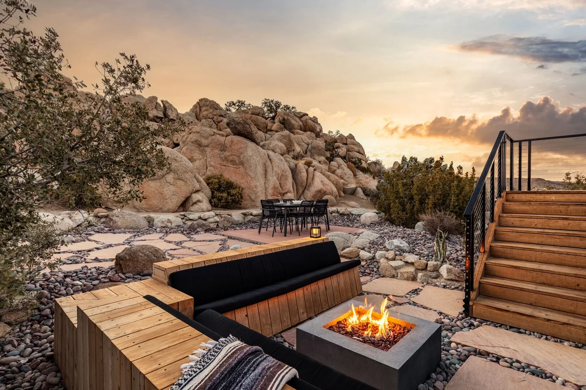 Acoma - Rock Reach House #70