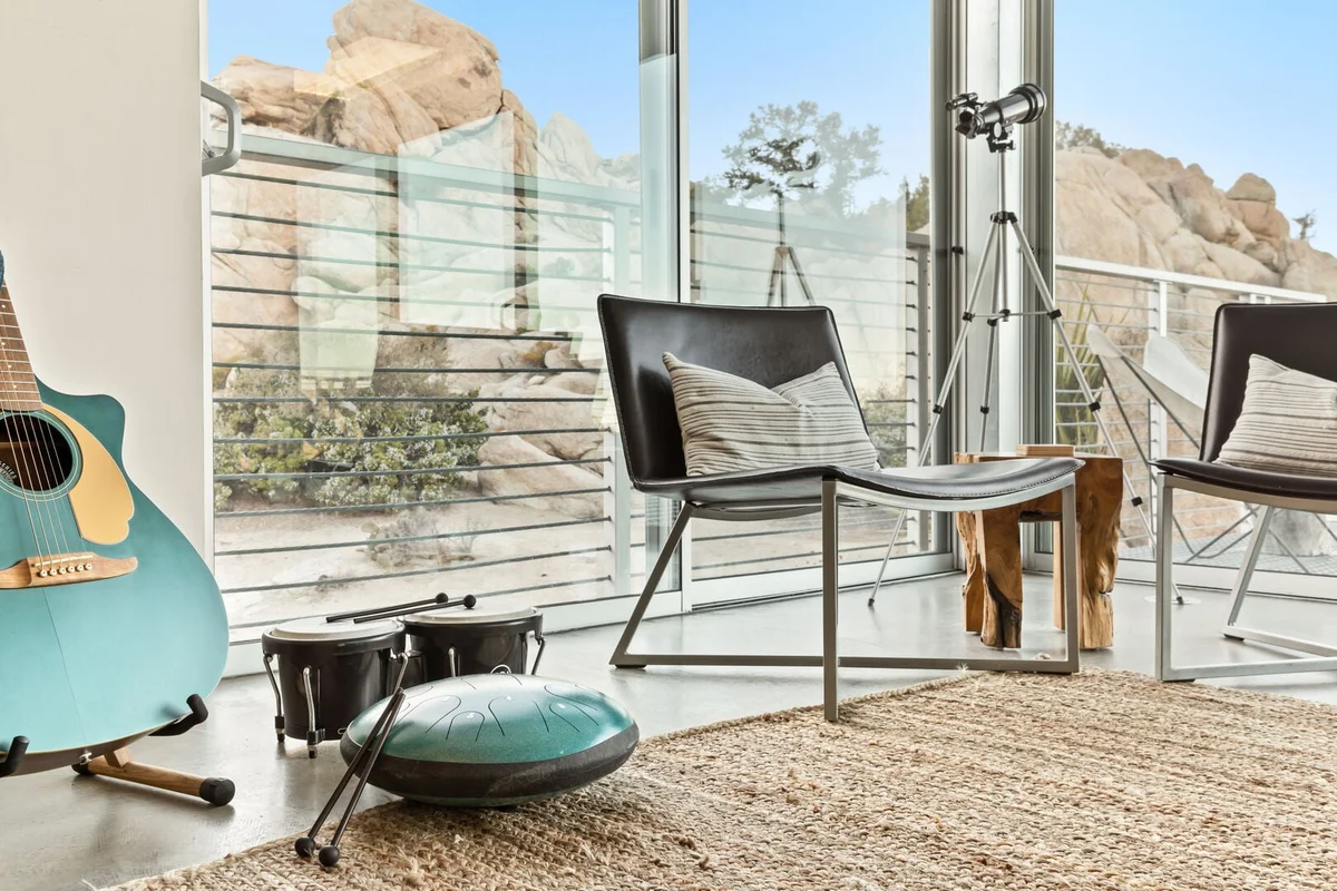 Acoma - Rock Reach House #66