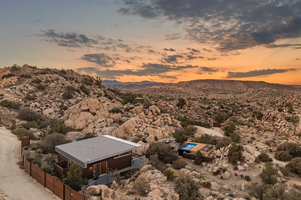 Acoma - Rock Reach House #51