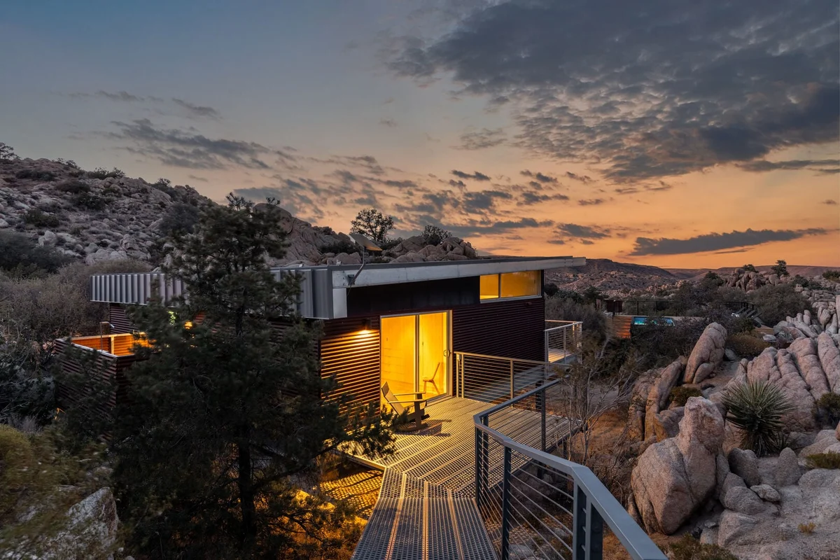 Acoma - Rock Reach House #74
