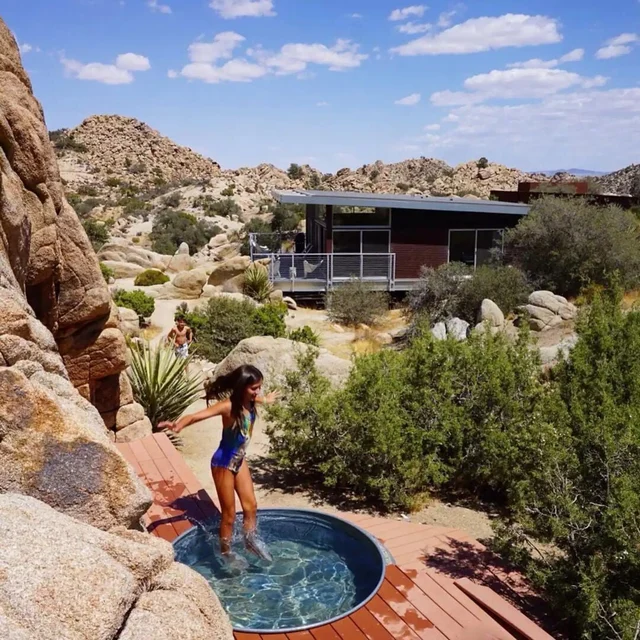 Acoma - Rock Reach House #43