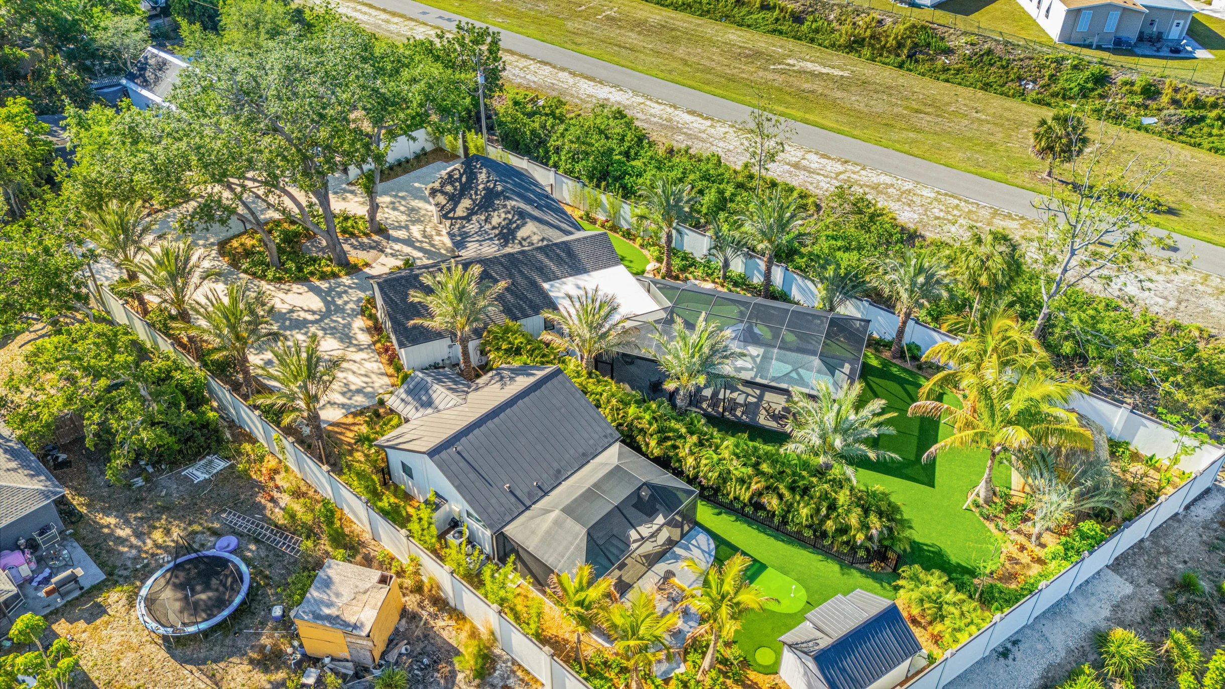 Legacy's Palm of Paradise #87