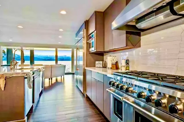 Lake Tahoe lakefront Home of the Stars Lx96 #124