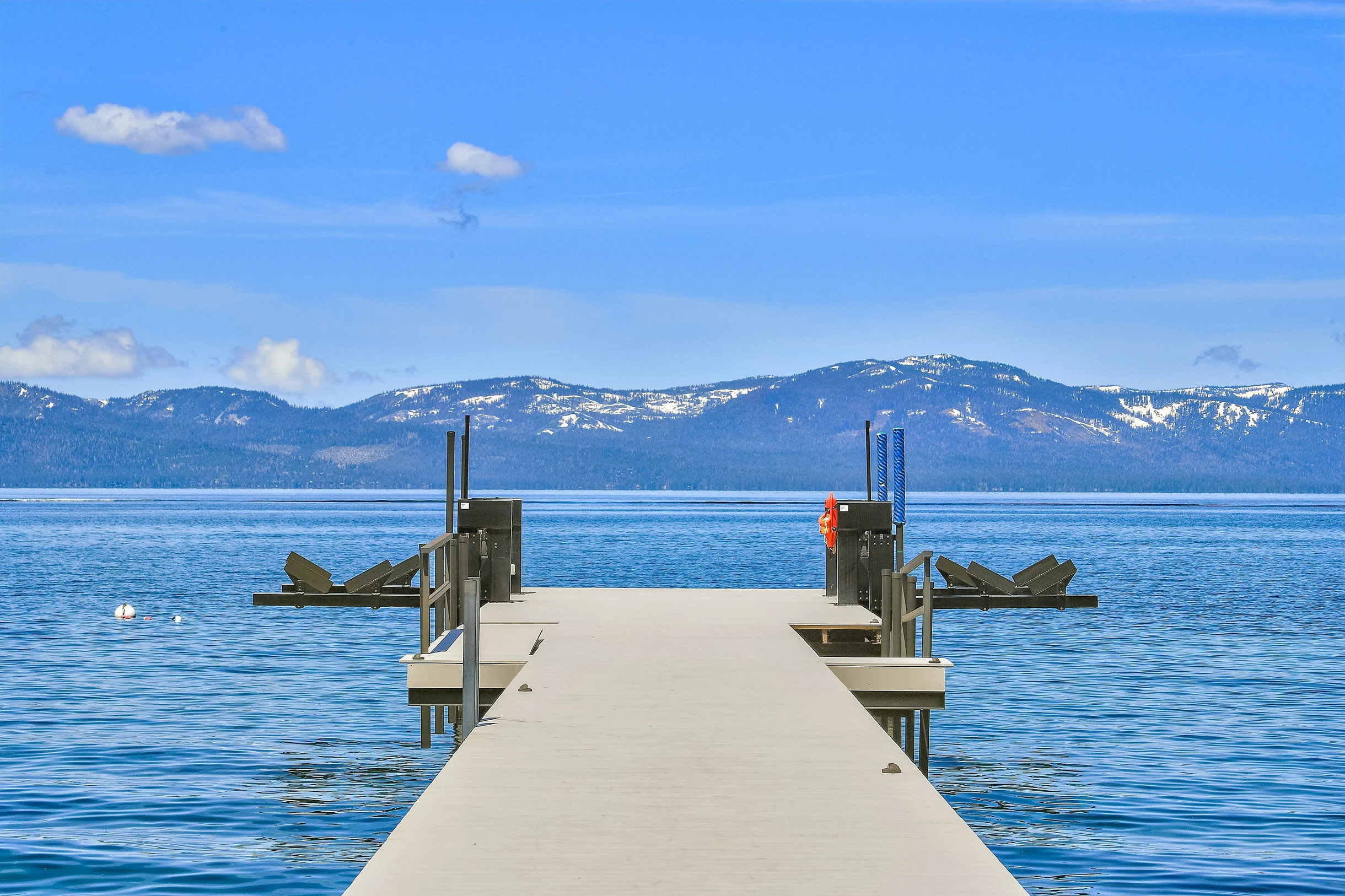 Lake Tahoe lakefront Home of the Stars Lx96 #109