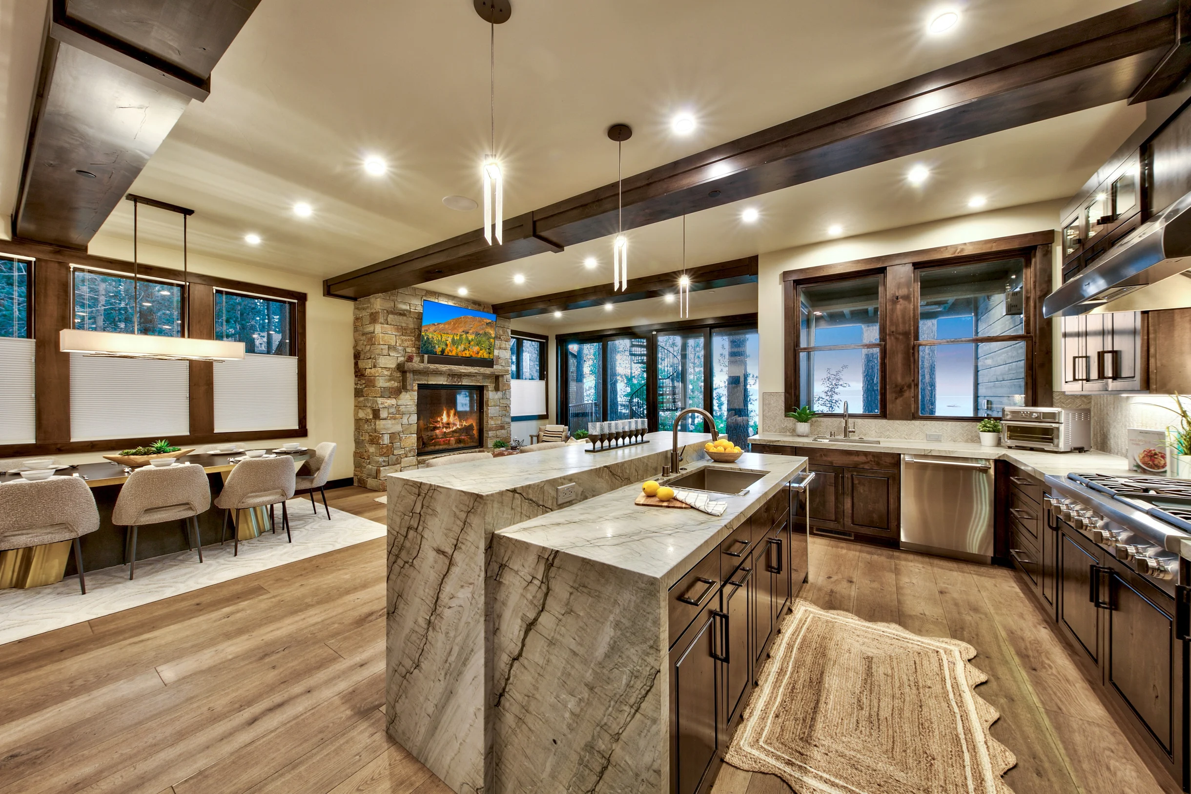 Lakefront South Lake Tahoe Luxury Villa LUXE03 #105