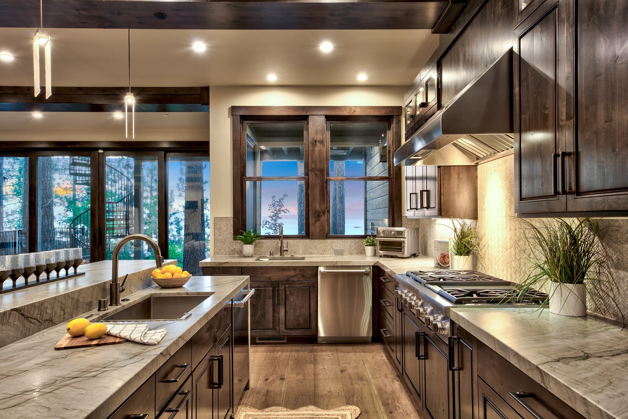 Lakefront South Lake Tahoe Luxury Villa LUXE03 #91