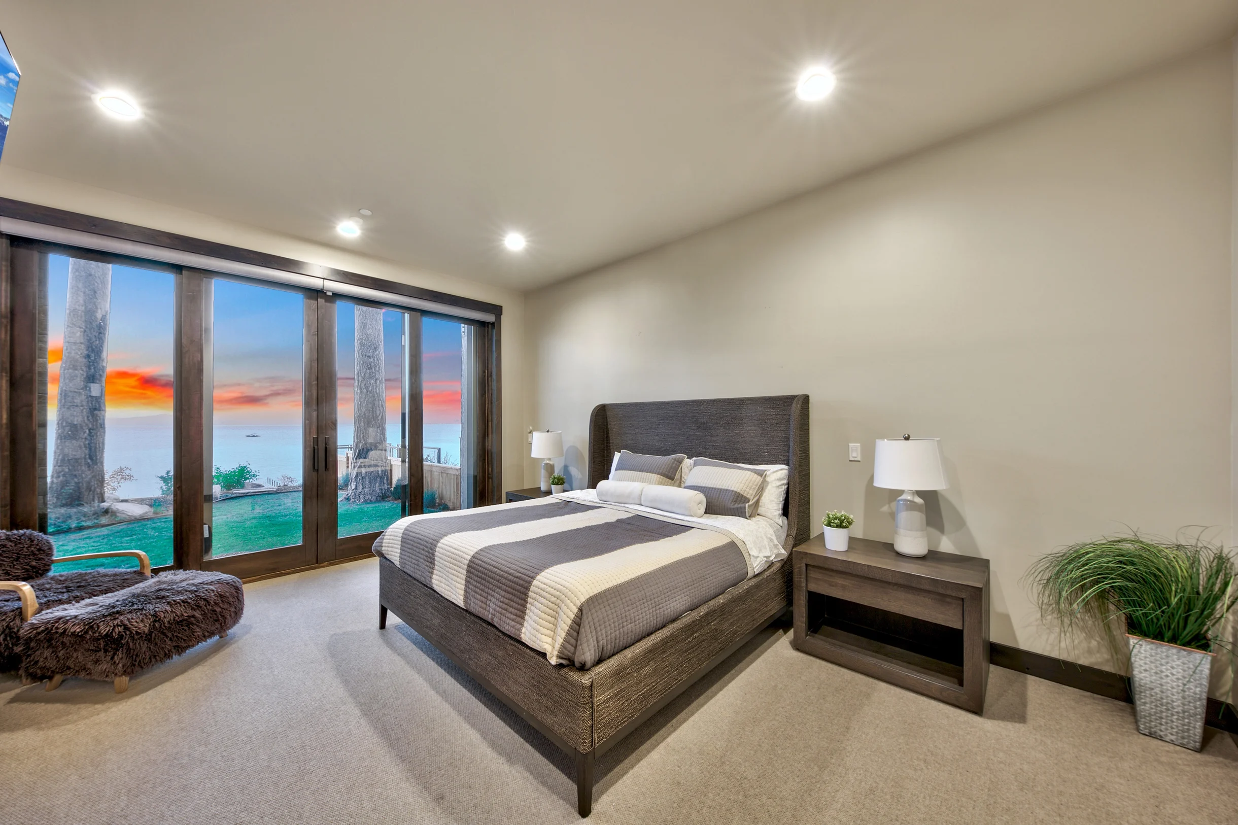 Lakefront South Lake Tahoe Luxury Villa LUXE03 #70