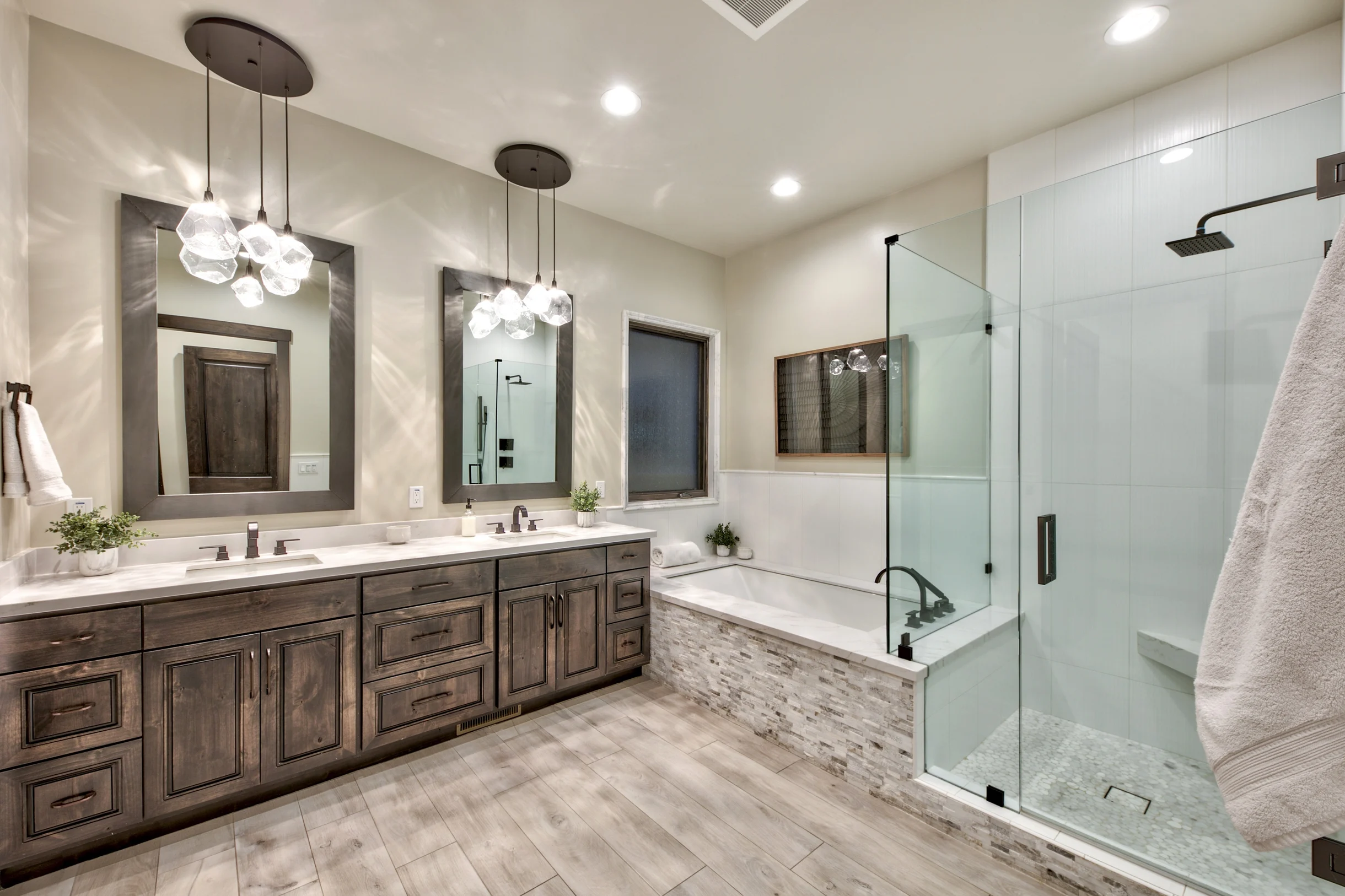 Lakefront South Lake Tahoe Luxury Villa LUXE03 #58