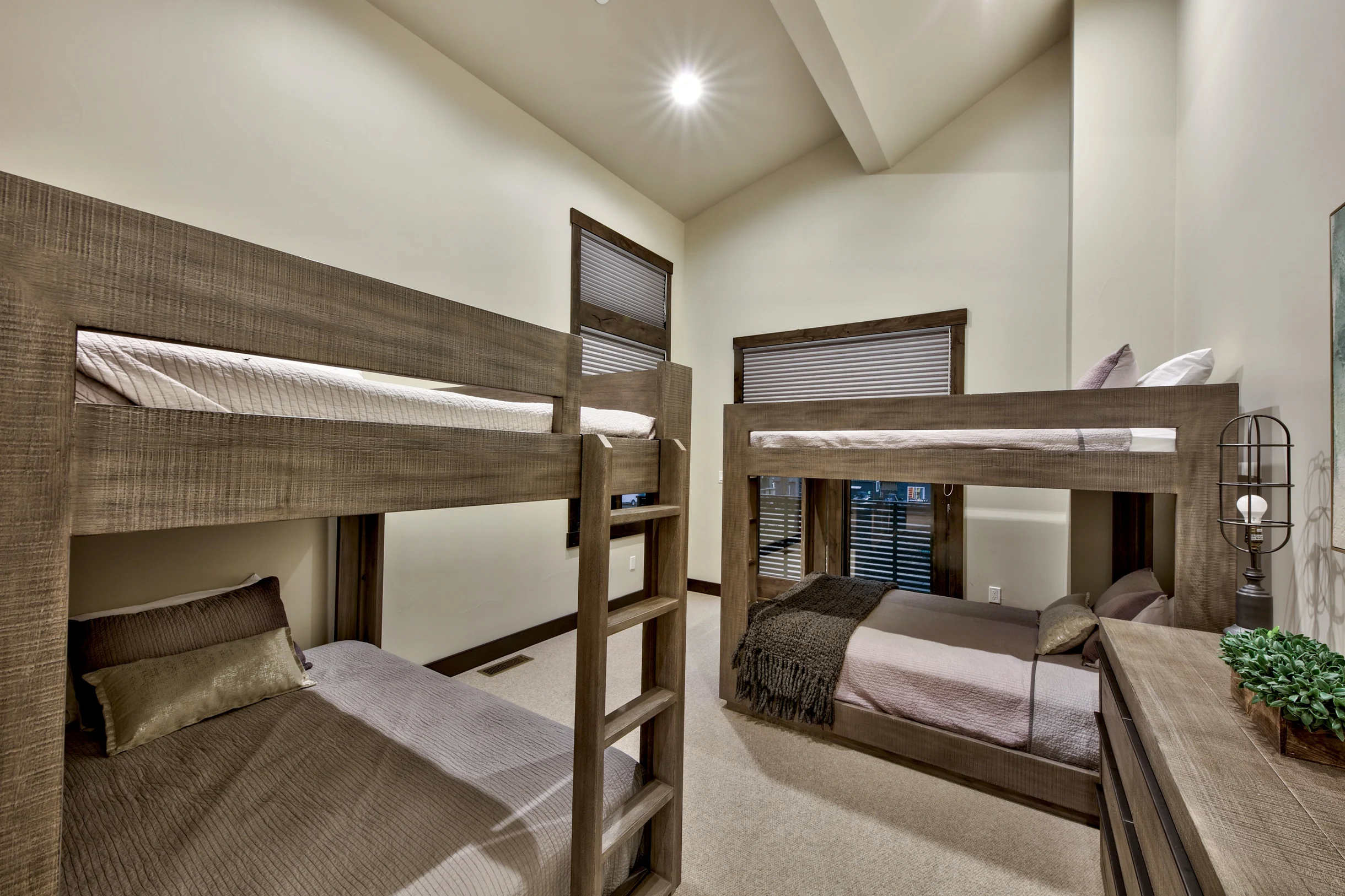 Lakefront South Lake Tahoe Luxury Villa LUXE03 #95