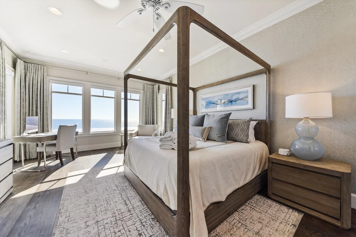 19 Singleton Beach Place #82