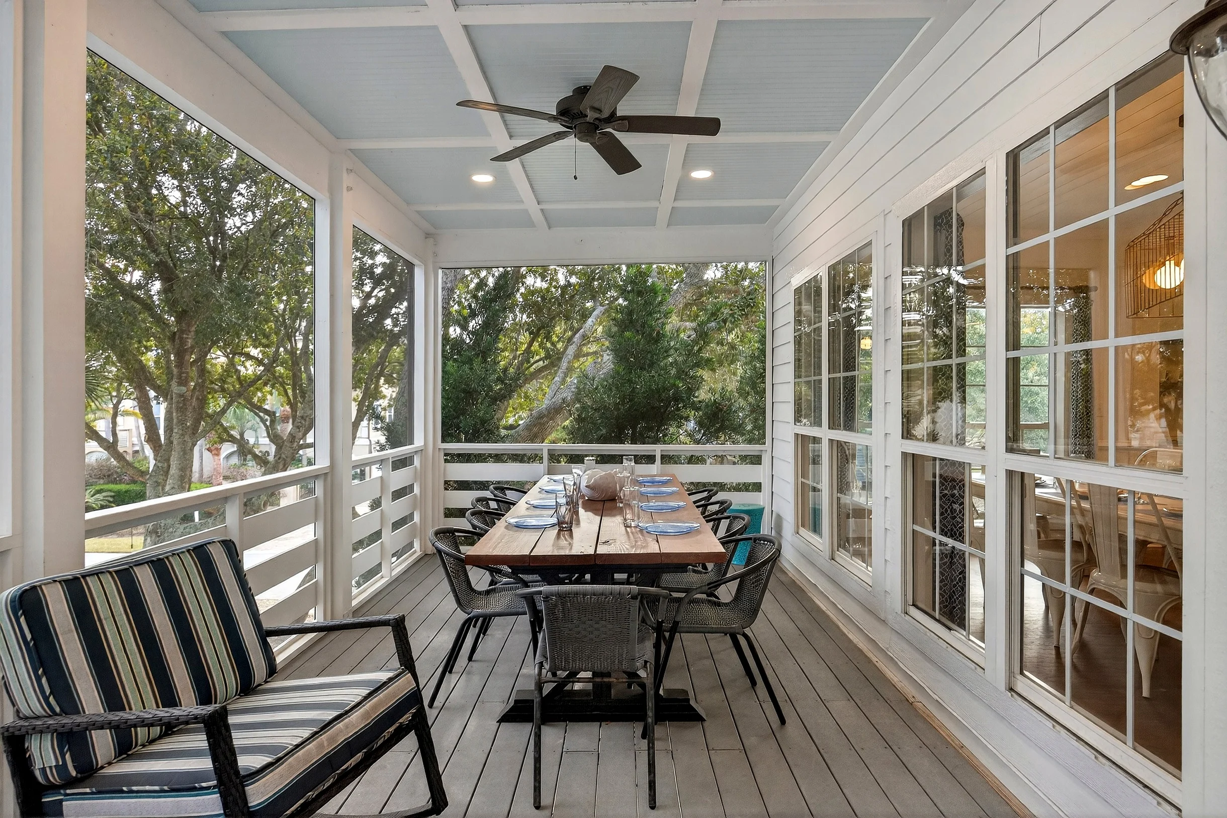 AV8-53: 8 53rd Avenue #58