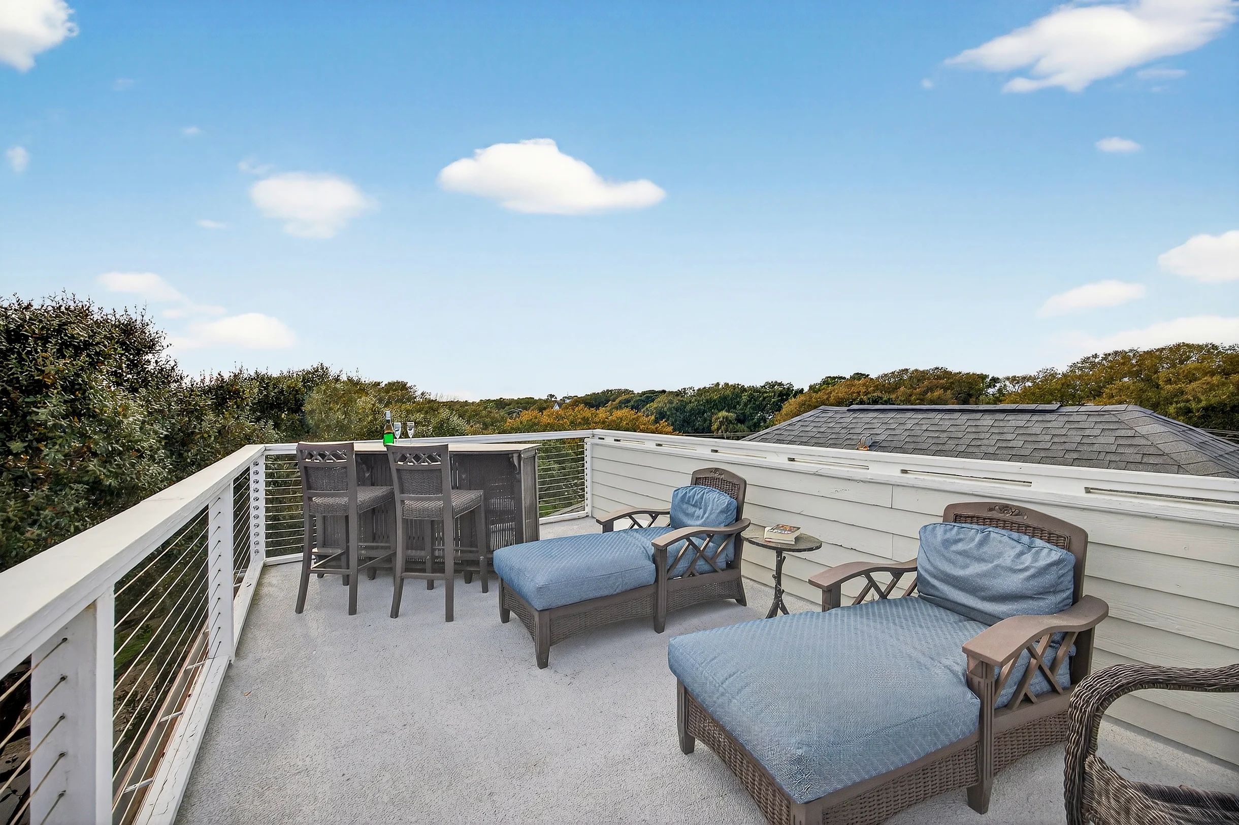 AV8-53: 8 53rd Avenue #47