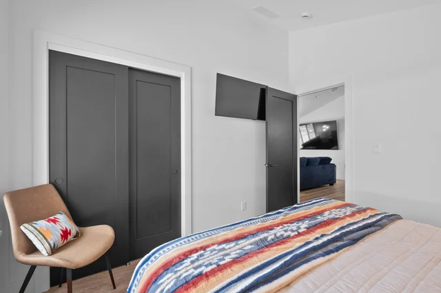BEDROOM image 1