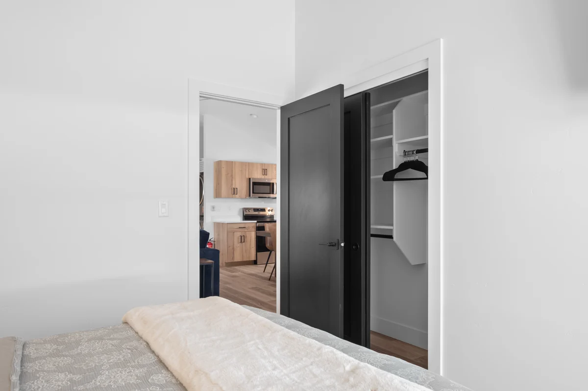 BEDROOM image 1