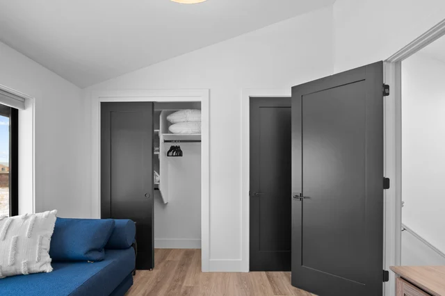 BEDROOM image 1