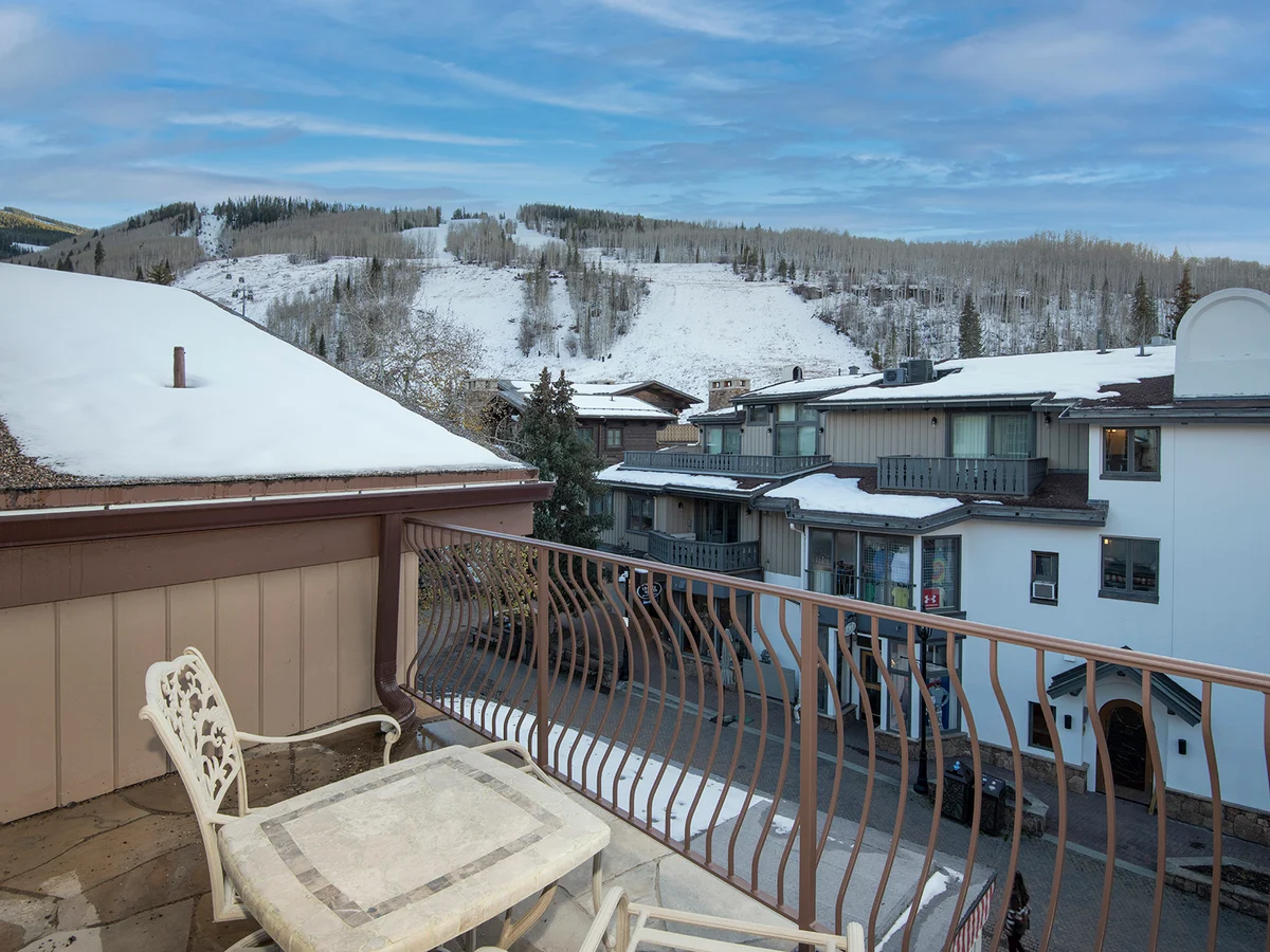 Red Lion Penthouse #60