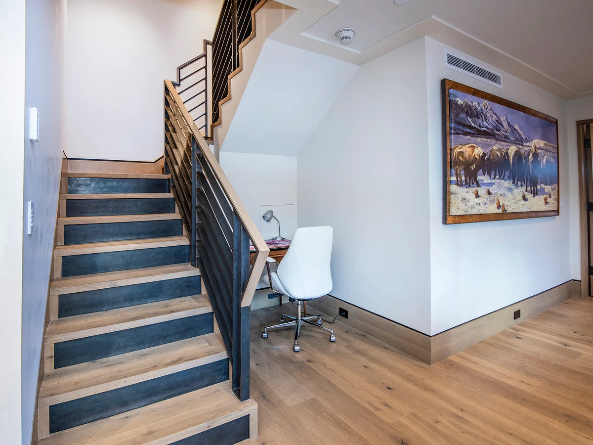 Red Lion Penthouse #70