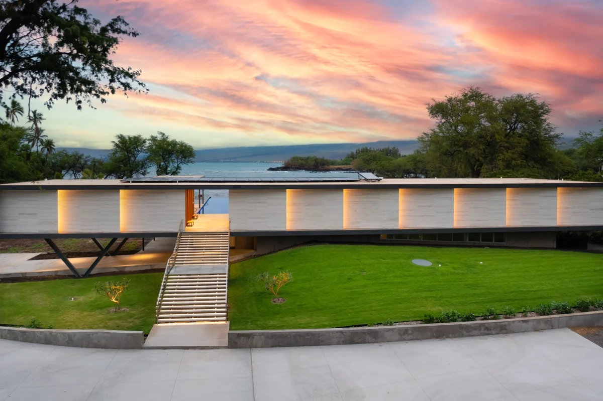 Puako’s Ocean Edge Modern Estate #93