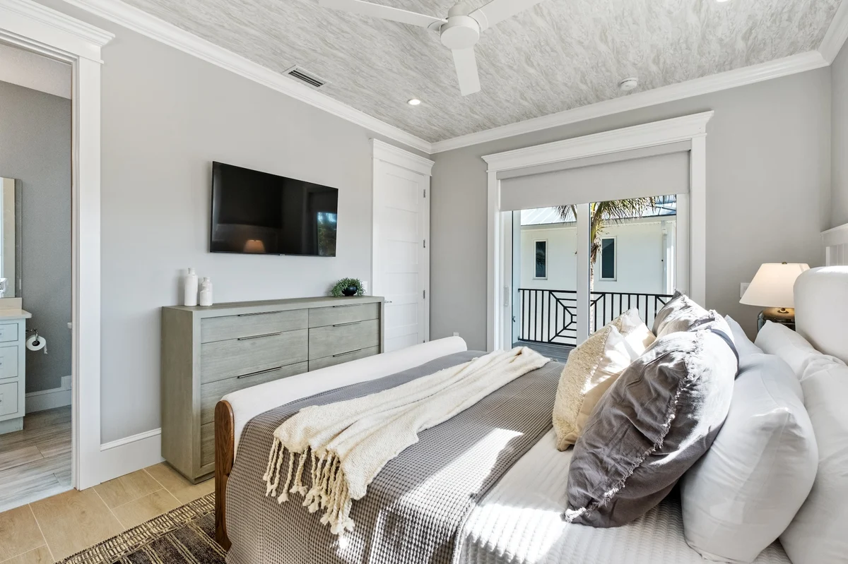 Bay View Beauty #112
